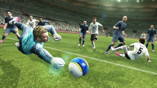 Pro Evolution Soccer 2013 PC Download CD Key screenshot 4